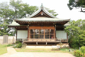写真: 鷺宮八幡神社の社殿